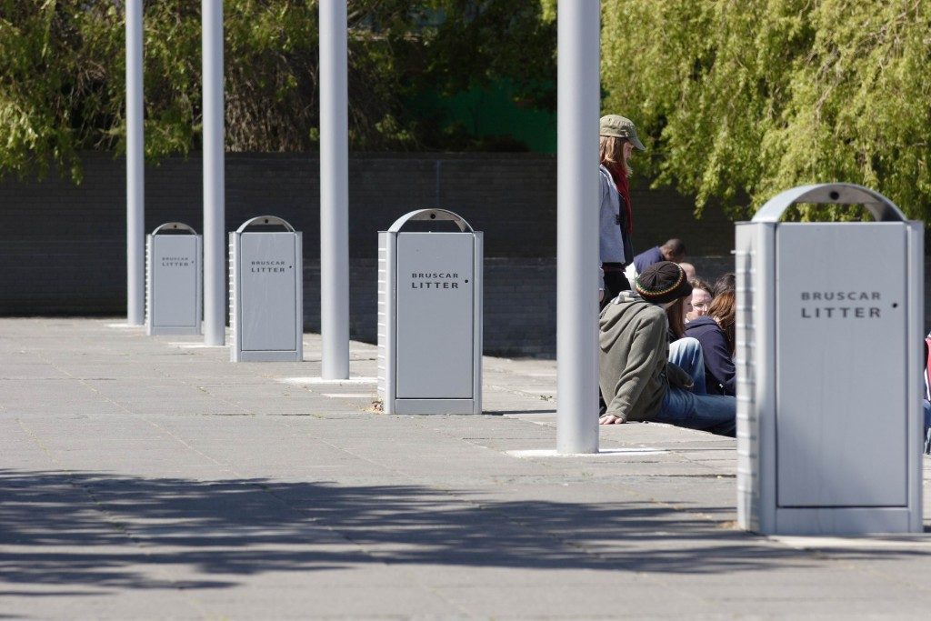 corbeille propreté 115L réf s41_GR