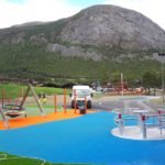 carrousel_yugo2_midori