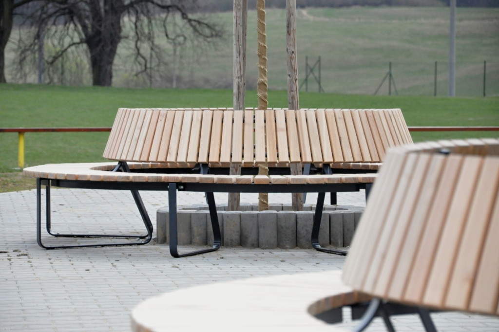 Inoa banc circulaire en bois_midori