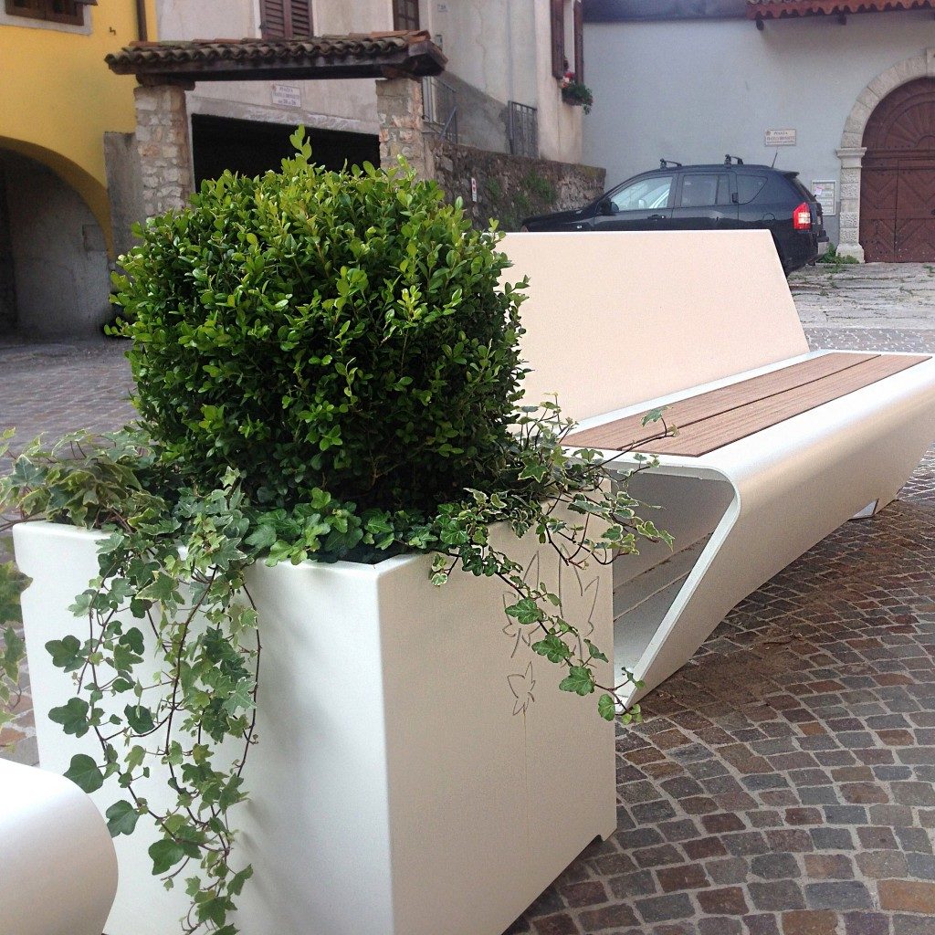 Leaves-jardinière_Lab23