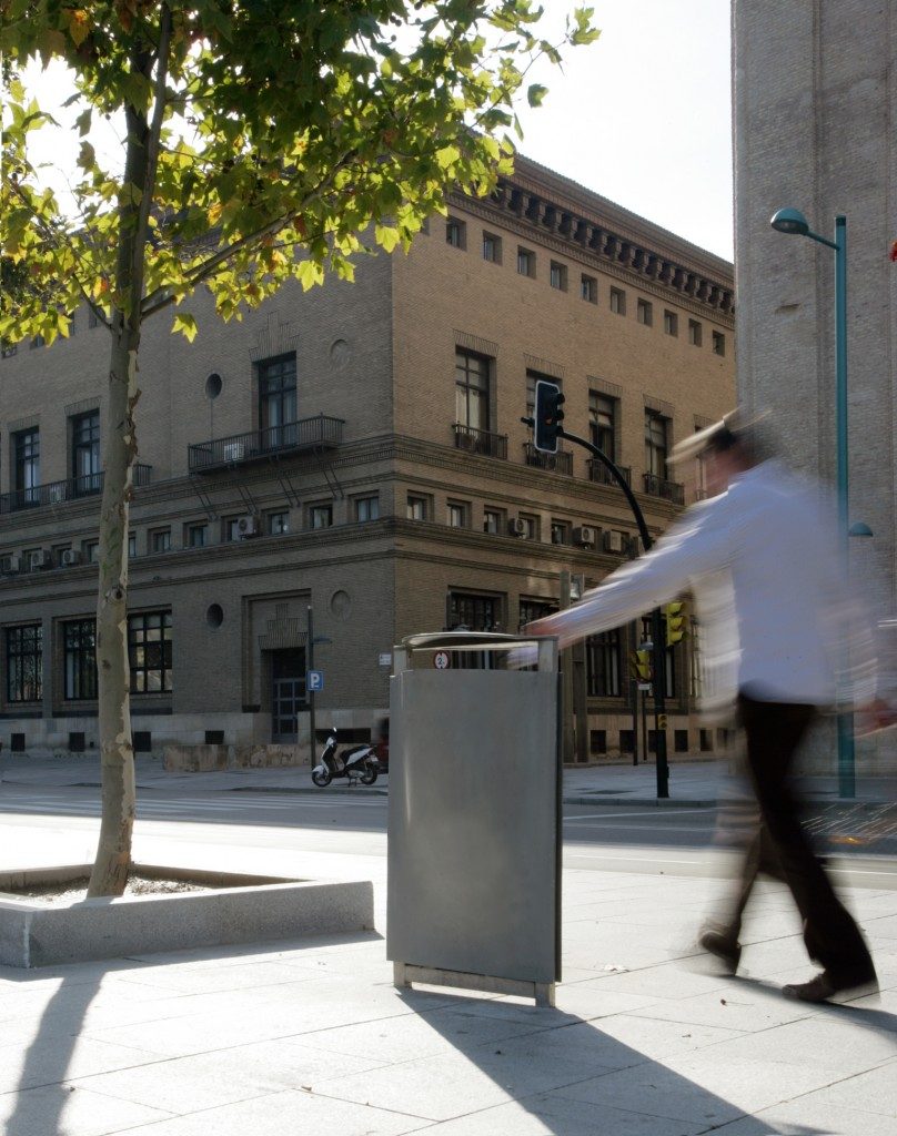 Corbeille_Fontana_avec_couvercle_s&c