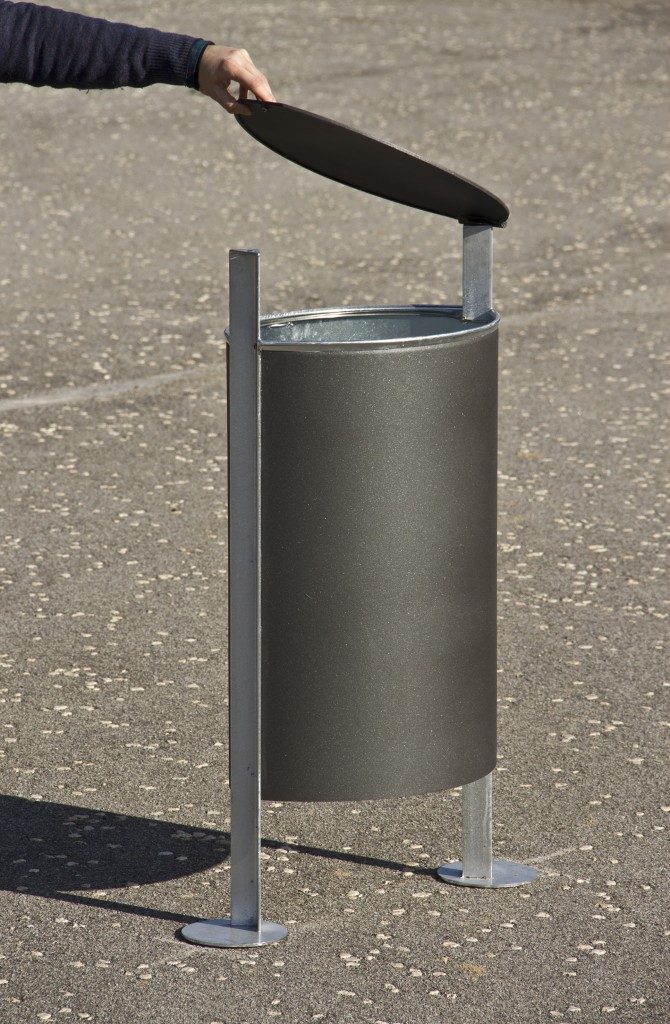 Rambla-corbeille avec couvercle_santa&cole