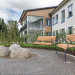 Access banc en bois accessible aux séniors