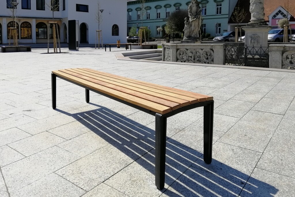 ALUMA banquette