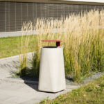 KOLHN Corbeille béton couvercle 75L